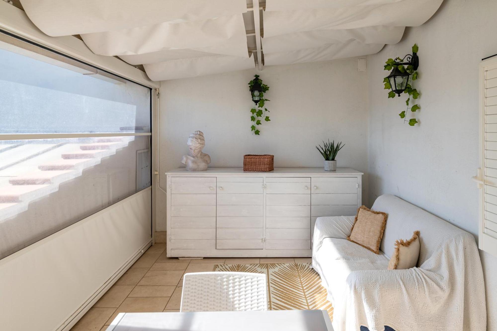 150Mq Rooftop Paradise - Spacious Private Terrace Bari Zewnętrze zdjęcie