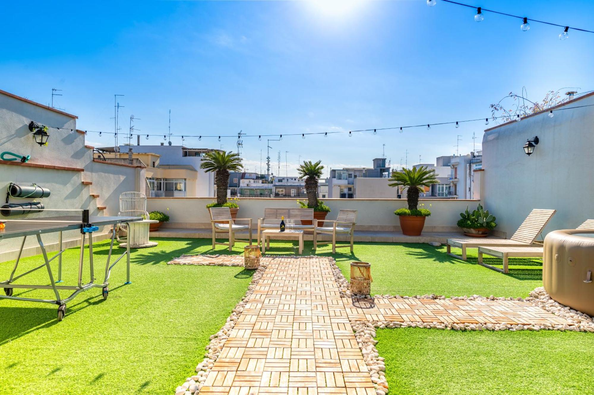 150Mq Rooftop Paradise - Spacious Private Terrace Bari Zewnętrze zdjęcie