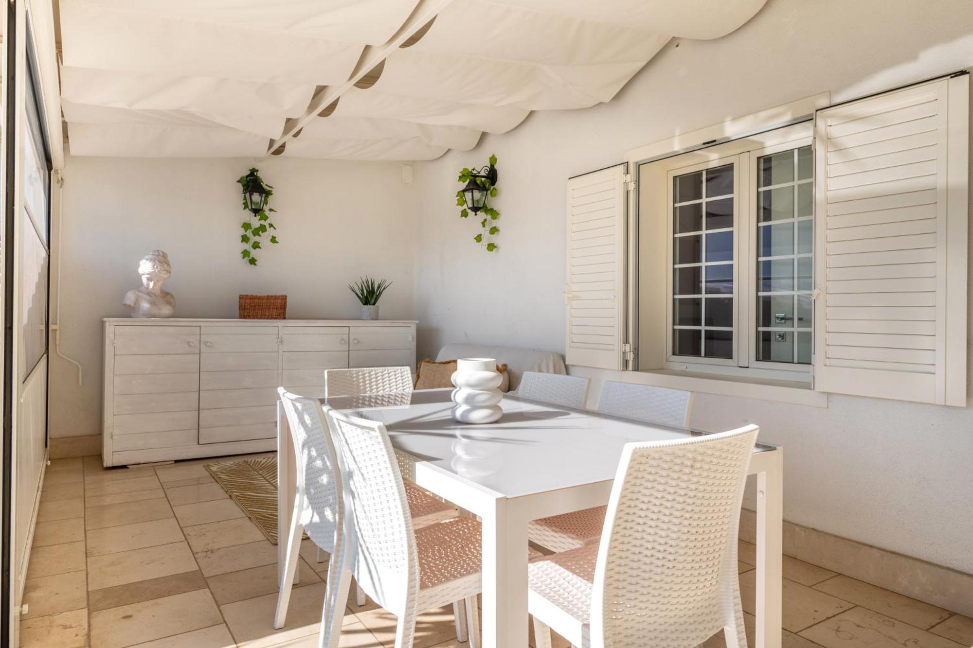 150Mq Rooftop Paradise - Spacious Private Terrace Bari Zewnętrze zdjęcie