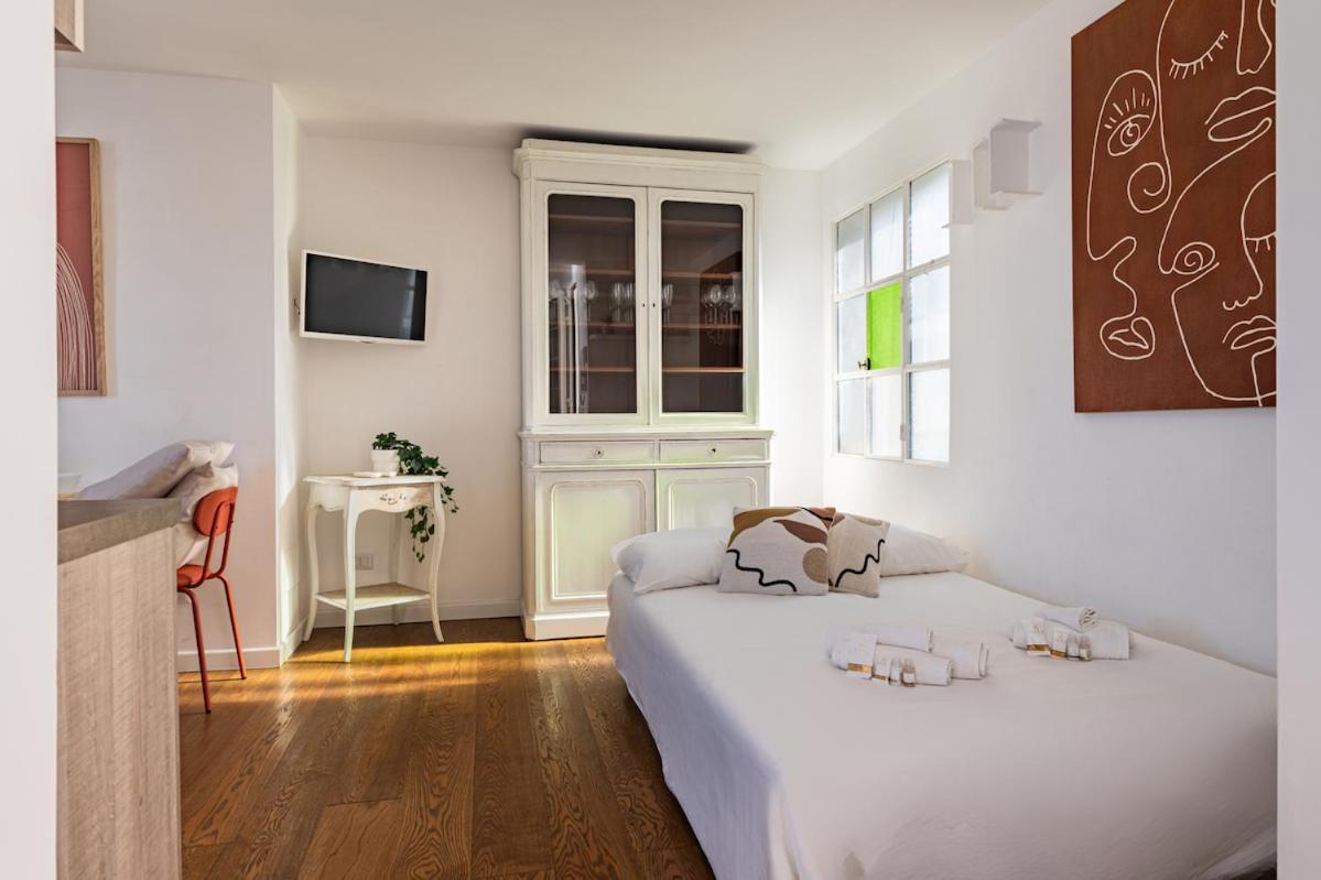 150Mq Rooftop Paradise - Spacious Private Terrace Bari Zewnętrze zdjęcie